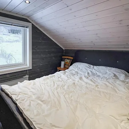 Moderne Midt I Skibakken بيت للعطل Ryfoss