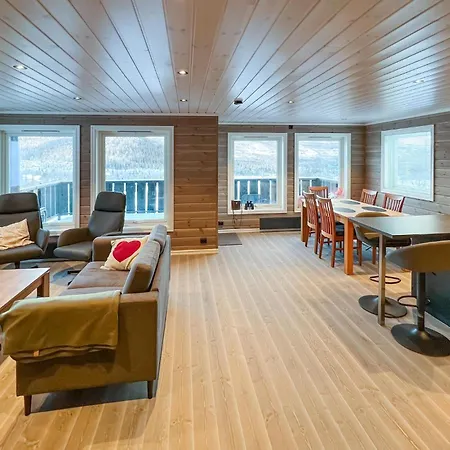 Moderne Midt I Skibakken