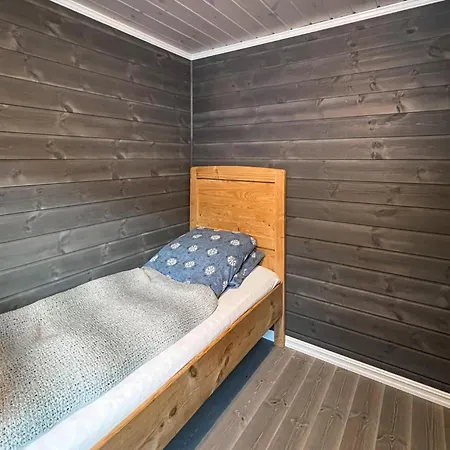 Moderne Midt I Skibakken *