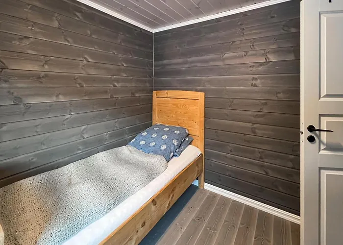 Moderne Midt I Skibakken *